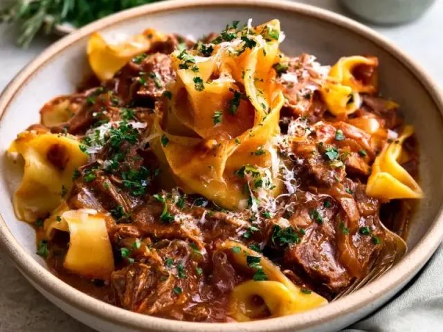 Beef Ragu Pasta: Slow-Cooked Weeknight Comfort