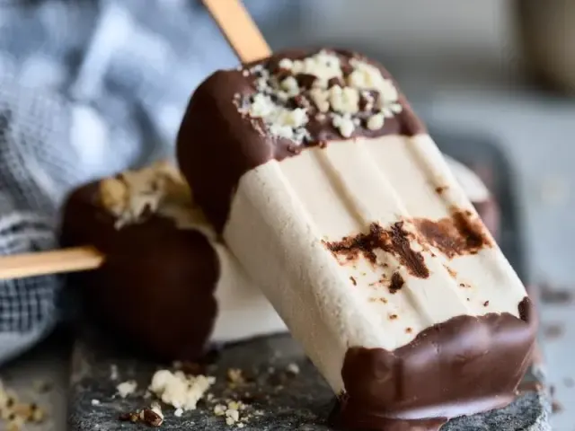 Chocolate-Dipped Ice Cream Bars: Crisp Shell, No Mess