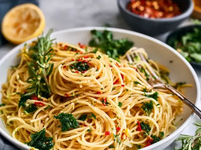 Classic Spaghetti Aglio e Olio: Perfect Every Time