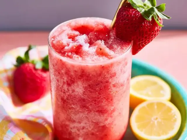 Frozen Strawberry Lemonade: The Perfect Slushy Ratio