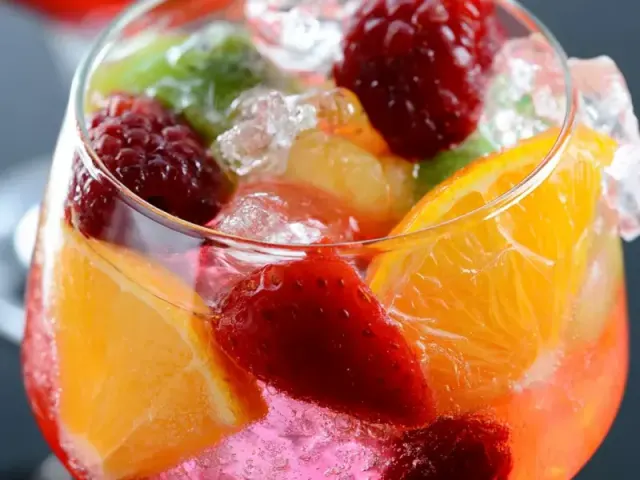 Make Rainbow Fruit Punch That Actually Tastes Amazing